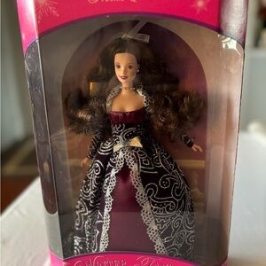1996 Winter Fantasy 17666 Holiday Barbie